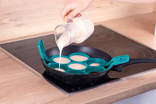 Силіконова форма для приготування оладок і яєчні у формі серця Cake Maker, A-plus Блакитний 85358 - фото 4