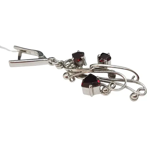 Срібні сережки Агні Срібні ноти з гранатом. 2558