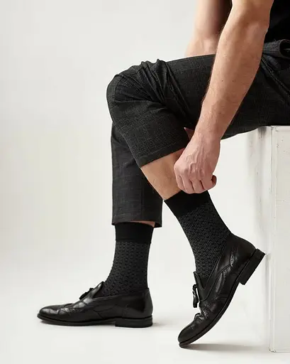 Шкарпетки з принтом клітки високі безшовні якісні ORGANIC cotton JILL ANTONY Чорний, 39-41 - фото 2