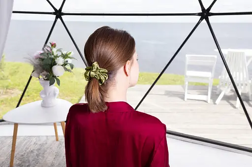 Шовкова резинка для волосся Чумацький Шлях підвищеної еластичності та міцності Розмір L в Подарунковій упаковці Хакі (1213-02) - фото 8