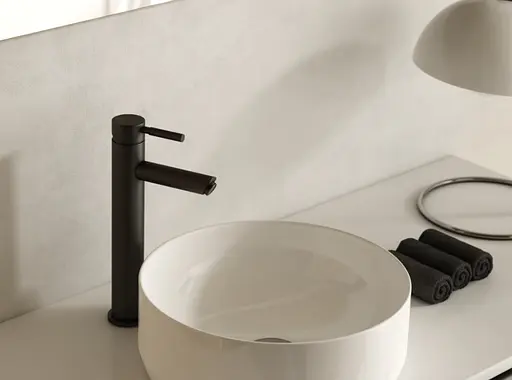 Смеситель для умывальника Kohlman Roxin Black высокий QB170RB Черный матовый - фото 2