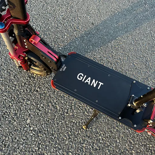 Электросамокат GIANT Outlander M11 1600W 52V 26Ah с сиденьем (модель 2025 года с усиленной АКБ ) - фото 8