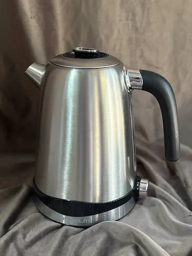 Электрочайник Grunhelm EKS-25040 1.7л 2200Вт Черный/Серый - фото 7