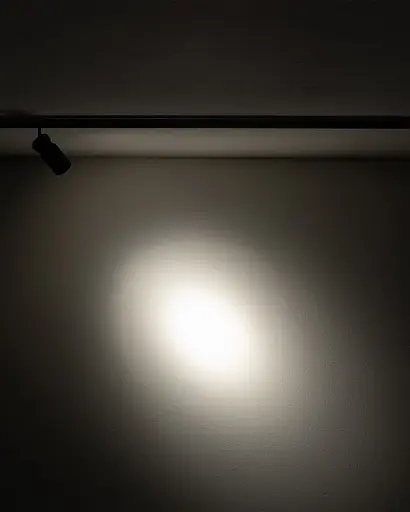 Магнитный трековый светильник Nowodvorski 11713 NANO-LVM Spot Zoom LED 1x2W 3000K 120Lm IP20 черный - фото 2