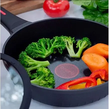 Сковорода Magio MG-1170 з кришкою 24 см - фото 5