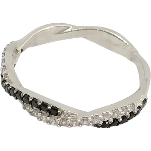 Серебряное кольцо Qvaliz с фианитами. 901-00322 17