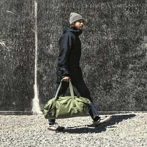 Дорожня сумка Thule Chasm Duffel 40L TDSD-302 Olivine (6948978) - фото 4