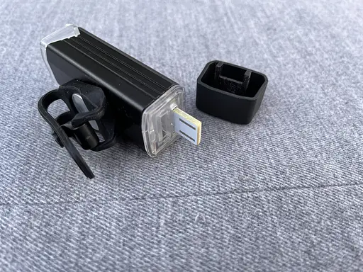 Вело фара передняя Machfally MC-QD001 аккумуляторный велосипедный водонепроницаемый фонарь с креплением USB - фото 9