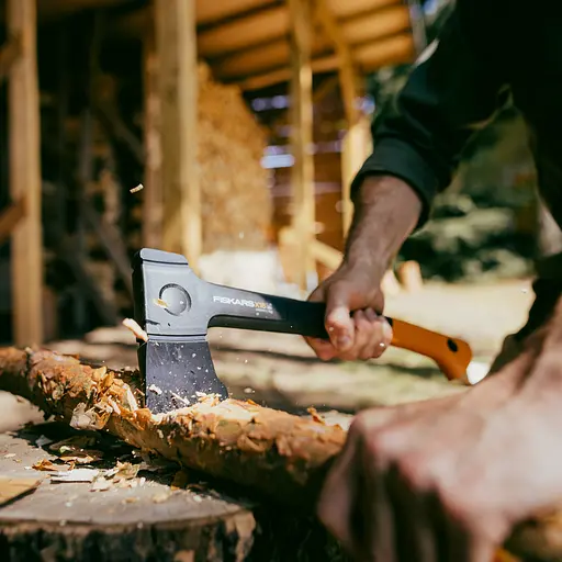 Универсальный топор Fiskars X-series X18 Universal, S - 44.5 см, 1 кг (1069103) - фото 2