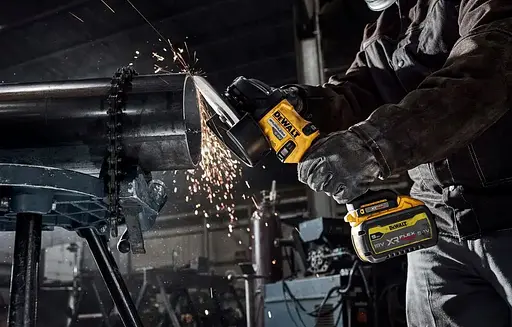 Шлифмашина угловая аккумуляторная DeWalt без АКБ и ЗУ DCG440N - фото 3