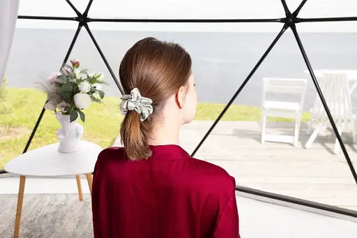 Набір із 2 шовкових резинок для волосся Чумацький Шлях S+L - два режими фіксації молочний (1245-02) - фото 6