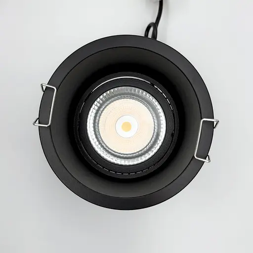 Точечный светильник Skarlat RSL74W005-3 20W BK 4000K - фото 2