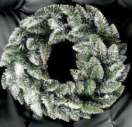 Вінок новорічний різдвяний Hvoya Elegant із штучної хвої зелений з білими кінчиками 50 см - фото 2