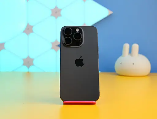 Смартфон Apple iPhone 15 Pro 128GB Black Titanium (MTUV3) Б/У [157726] - фото 6