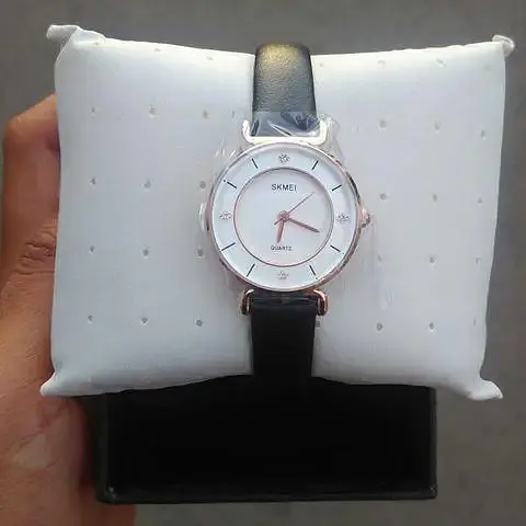 Жіночий класичний годинник Skmei 1330 (Золотистий) - фото 8