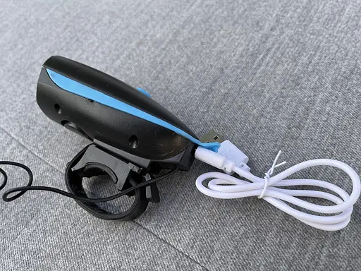 Вело фара и велосипедный сигнал на выносной кнопке Bike Light 7588 аккумуляторный велофонарь micro-USB - фото 9