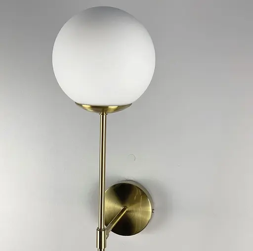 Бра в корпусі латунь з білим плафоном Арт. WJ 017 GD Line F - фото 4