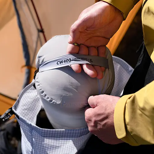 Спальник с натуральным пухом Naturehike CW400 NH18C400-D, р-р M, желто-серый - фото 10