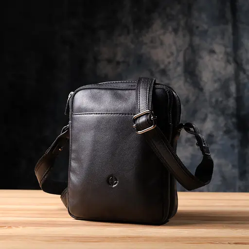 Вертикальна чоловіча сумка через плече із натуральної шкіри TONY PEROTTI 15,5х20х5,5 см sum0028963 - фото 10