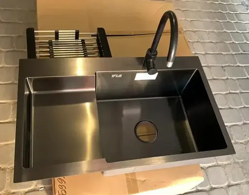 Мийка кухонна Kraft Handmade HS7848 AR права + кошик 780х480х230х3 мм Чорний 30412 - фото 3