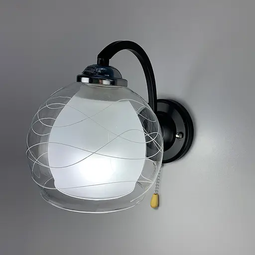 Бра в чорному корпусі на 1 подвійний плафон Line F 51098/1 - фото 4