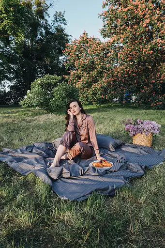 Комплект постільної білизни Страйп Сатин Graphite Grey темно-сірий - двоспальний - фото 4