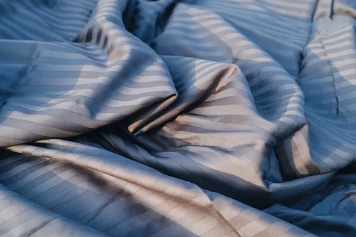 Комплект постільної білизни Страйп Сатин Graphite Grey темно-сірий - двоспальний - фото 3