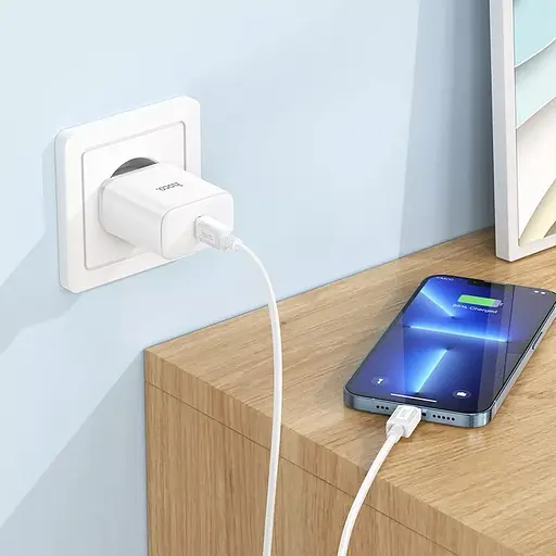 Сетевое зарядное устройство Hoco C104A 20W Type-C с быстрой зарядкой и кабелем в комплекте - фото 8