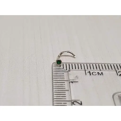 Срібна сережка-пірсинг в ніс Dear. 1024.3С Зелений - фото 2