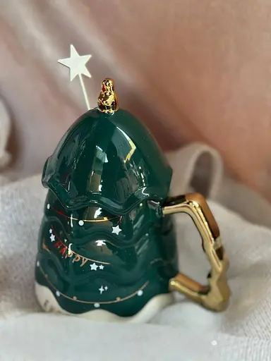 Керамічна чашка Різдвяна ялинка з кришкою та паличкою для розмішування 460 мл Зелений - фото 3
