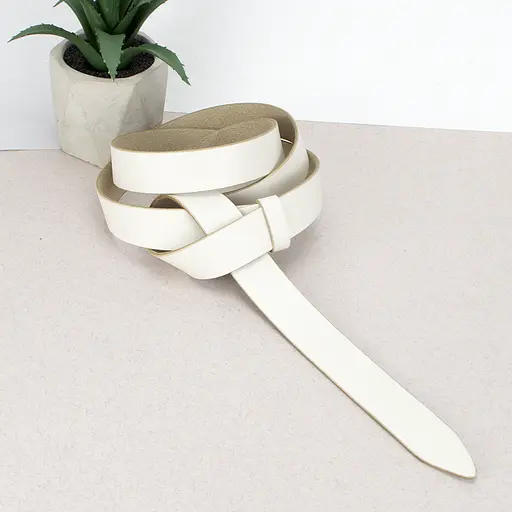 Ремень женский кожаный-узел без пряжки молочный SF-258 milk (130 см) - фото 2