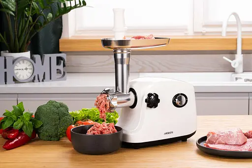 ARDESTO Мясорубка, 1600Вт, 1.6кг/мин, 3 решетки, насадка для колбас, кеббе, пластик, белый - фото 6