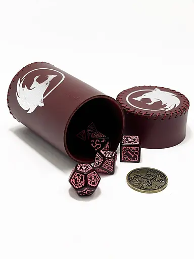 Настольная игра Планета Ігор Чаша для кубиков Волк (бургунди) (Dice cup Wolf burgundy) (pi-dc009) - фото 6