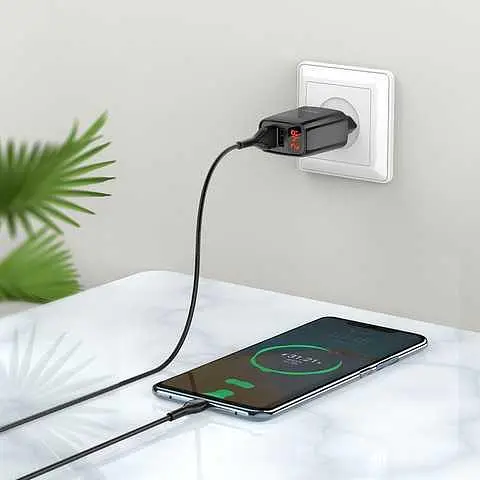 Зарядний пристрій з дисплеєм Hoco C86A Illustrious 2 порти + кабель USB-C чорний - фото 2