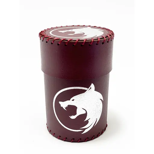 Настольная игра Планета Ігор Чаша для кубиков Волк (бургунди) (Dice cup Wolf burgundy) (pi-dc009) - фото 1