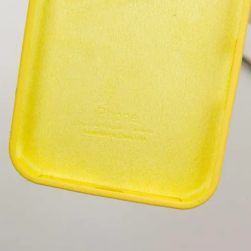Чехол Epik Silicone Case Full Protective AA для Apple iPhone 16, 6.1 Желтый/Yellow - фото 8