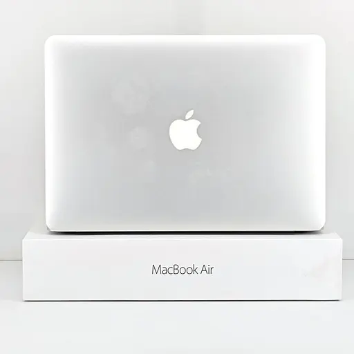 Ноутбук Apple MacBook Air 7,2 A1466 (FVFX52MNJ1WL) (i5-5350U/8/250SSD) - Class A - фото 5