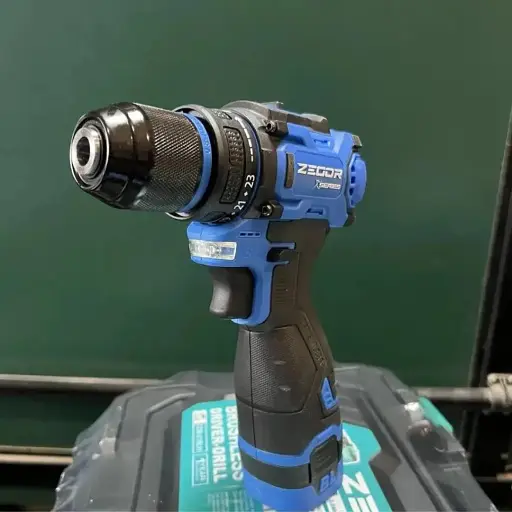 Шуруповерт аккумуляторный бесщеточный Zegor CDAX-16BL/16В/45 Нм/две скорости/2 батареи 16 В 2 Ач/реверс/подсветка/кейс
 - фото 11