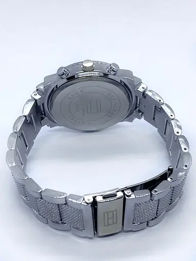 Наручний годинник жіночий Clockhouse Hilfiger Сріблястий (IBW901SO) - фото 4