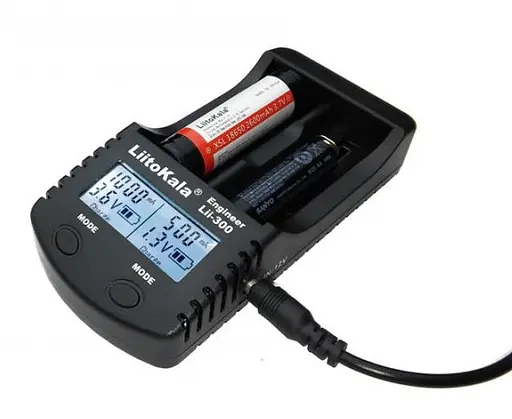 Профессиональное зарядное устройство Liitokala Lii-300 + автоадаптер Повербанк - фото 2