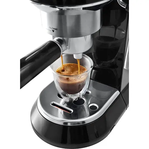 Рожковая кофеварка эспрессо Delonghi EC 685.BK - фото 4