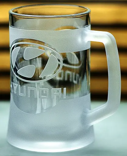 Пивний кухоль Hyundai Хюндай 660 мл з гравіюванням Подарунок автолюбителю  Келих з логотипом авто та легендарний слоган - фото 7