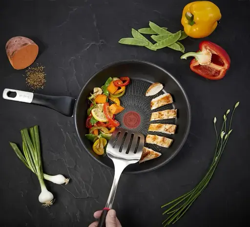 Сковорода большая Tefal Unlimited 32 см (G2550853), с шестислойным титановым антипригарным покрытием Titanium 6Х - фото 8