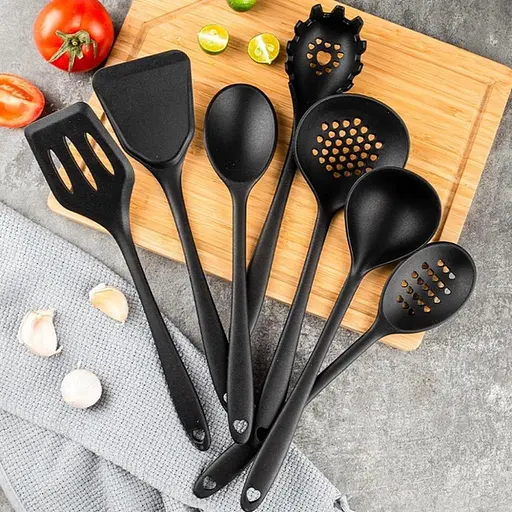 Набір кухонного приладдя 25 предметів з подвійною підставкою, обробною дошкою, набором ножів та прихватками Чорний мрамор - фото 6