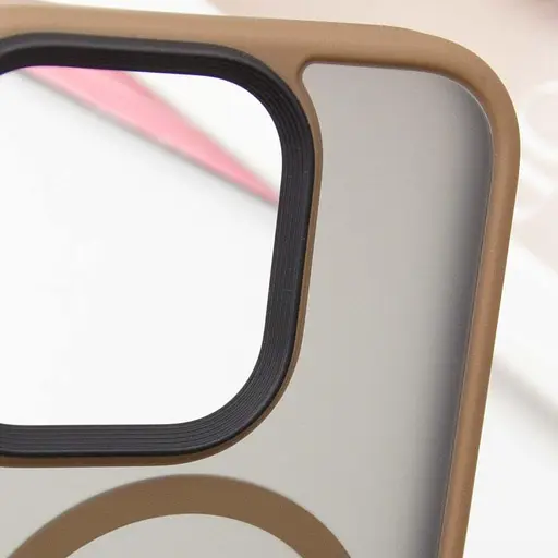 Чехол Epik TPU+PC Metal Buttons with MagSafe для Apple iPhone 16 Pro Max 6.9 Золотой - фото 5