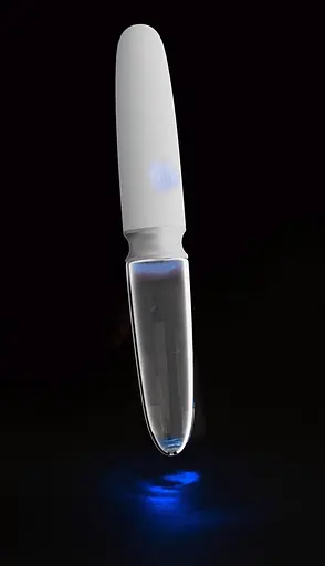 Вібратор Liaison Straight LED 17.7 см білий - фото 4