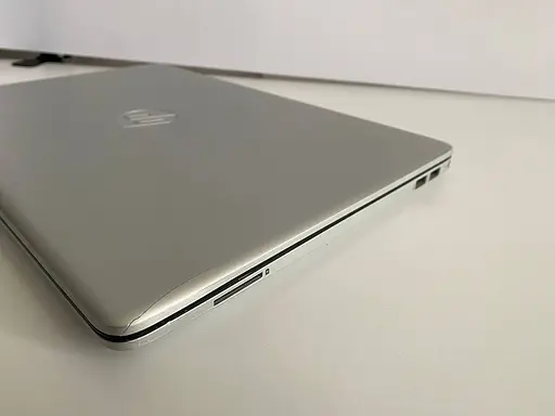 Ноутбук HP Laptop 15 dw-0037wm 15.6" (i3-8145U / 8GB / SSD+HDD) Refurbished - фото 8