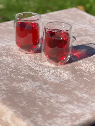 Водовідштовхувальна скатертина Мармур бежевий 120х120 см (+ 2 серветки 30х40 см) - фото 3