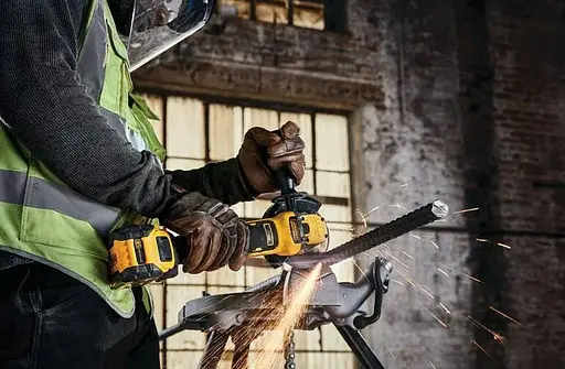 Шлифмашина угловая аккумуляторная DeWalt без АКБ и ЗУ DCG409VSN - фото 8