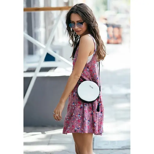 Кругла жіноча шкіряна сумочка Tablet чорно-біла - фото 10